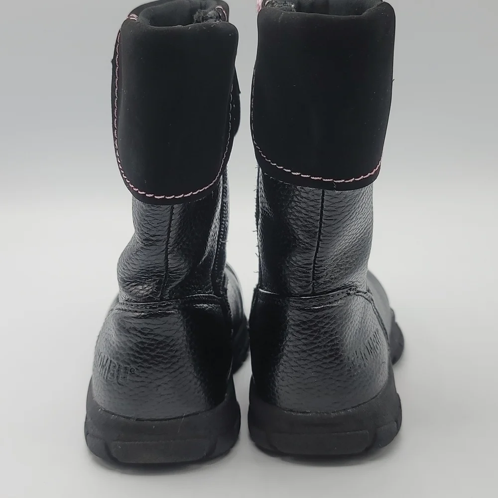 Khombu girls boots size 8 color black and pink